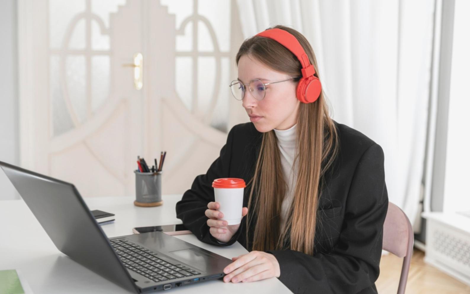 Espace de travail organisé pour gestion financière efficace